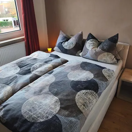 Apartment Statt - Individuelle, Gemütliche Dachgeschoßwohnung Zum Wohlfühlen - Im Herzen Oldenburg