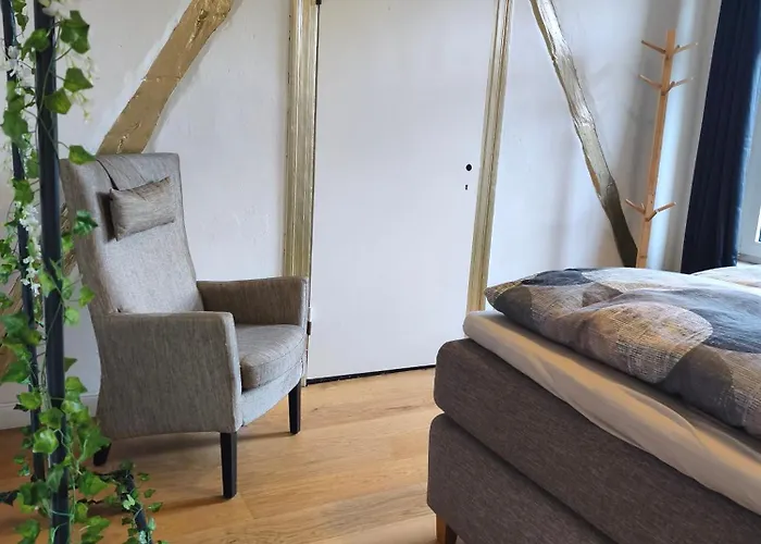 Statt - Individuelle, Gemuetliche Dachgeschosswohnung Zum Wohlfuehlen - Im Herzen Appartamento *